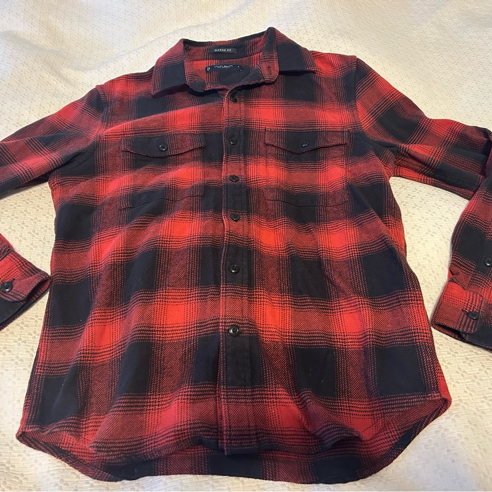 Men’s small Lucky Brand Red and Black Plaid Shirt; excellent condition